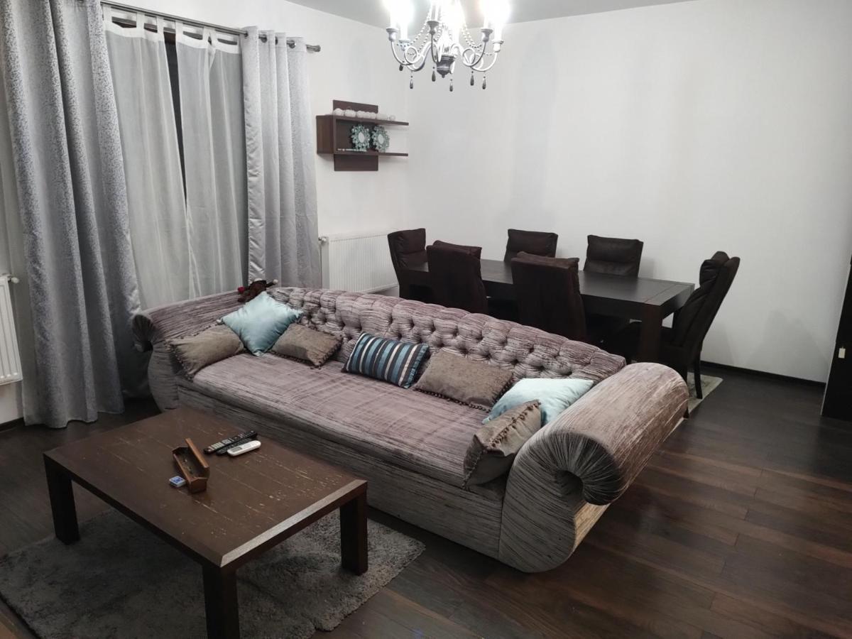 The Unique Apartment Rosu Exterior photo