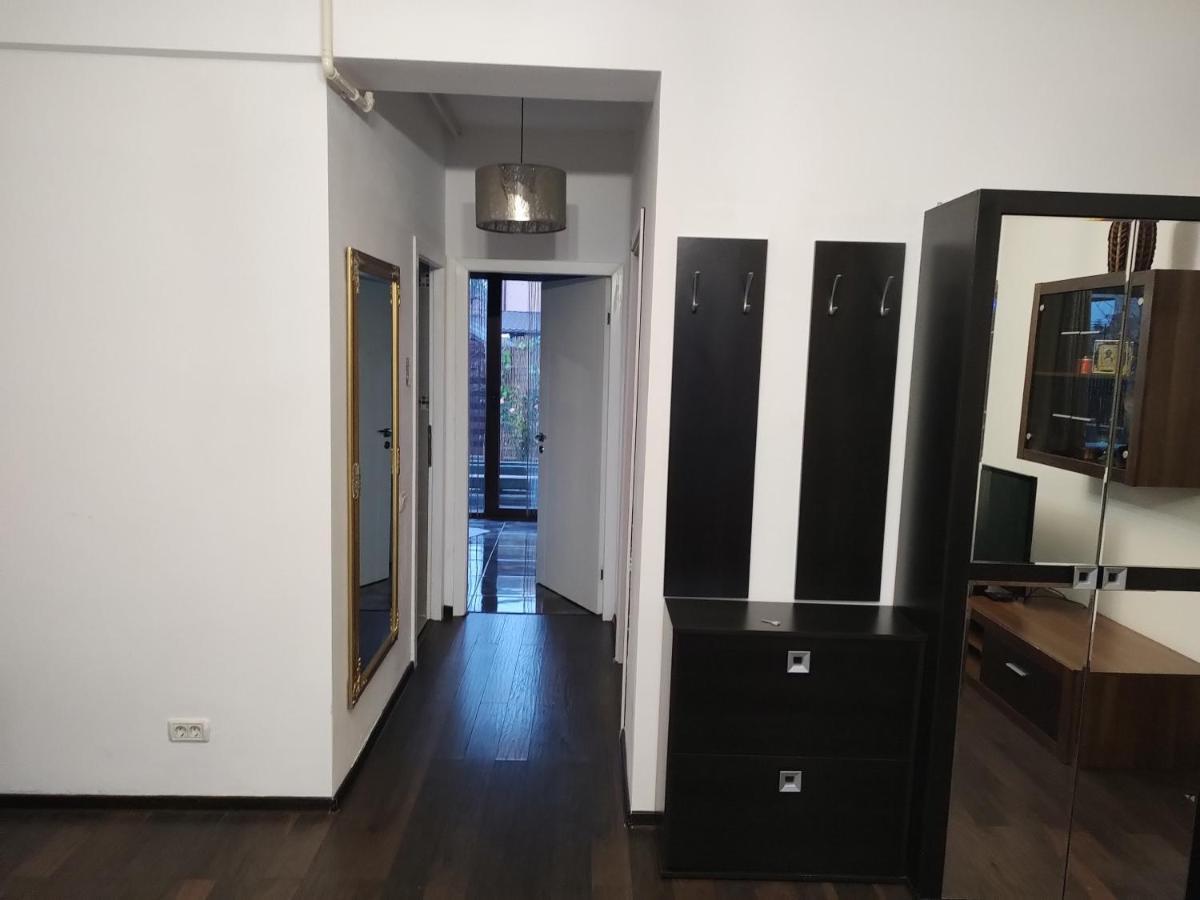 The Unique Apartment Rosu Exterior photo