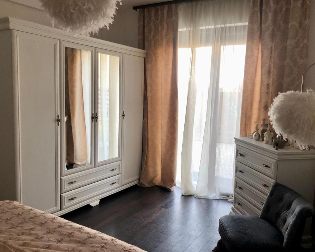 The Unique Apartment Rosu Exterior photo